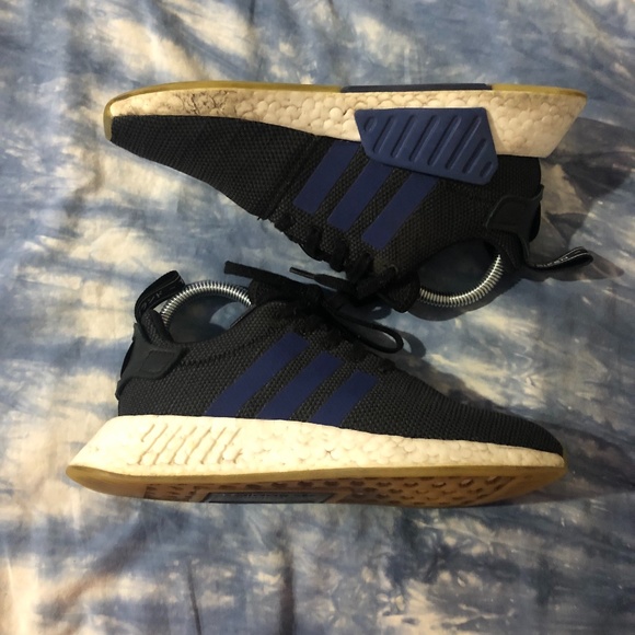 Adidas nmd r2 shoes - Picture 2 of 6